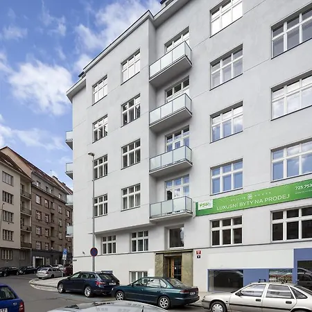 Premier Near The Castle Prag